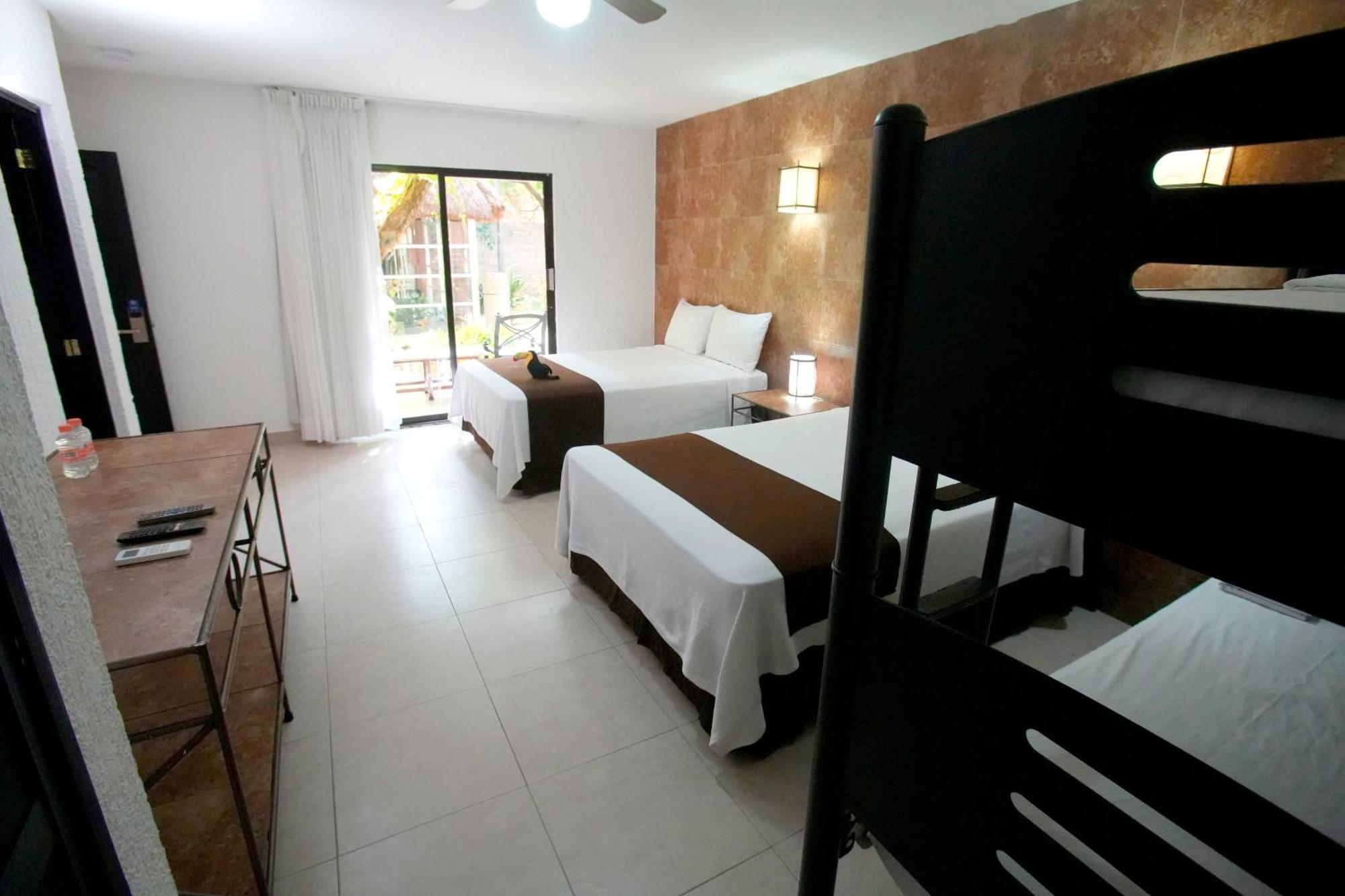 Tukan Hotel Playa Del Carmen Exterior photo